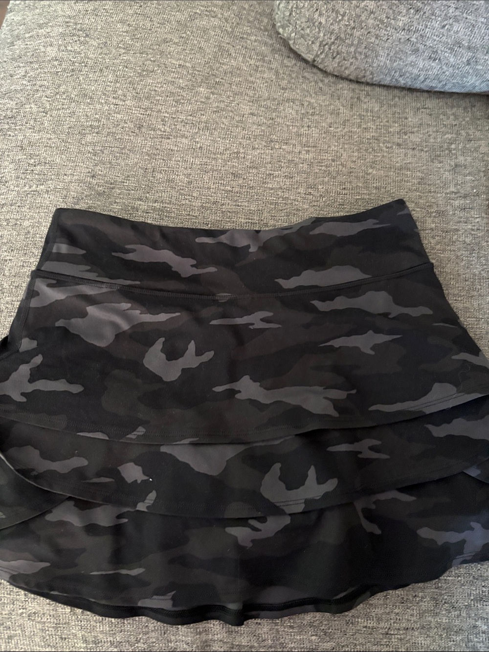 Athleta Black & Dark Gray Camo Layered Skort